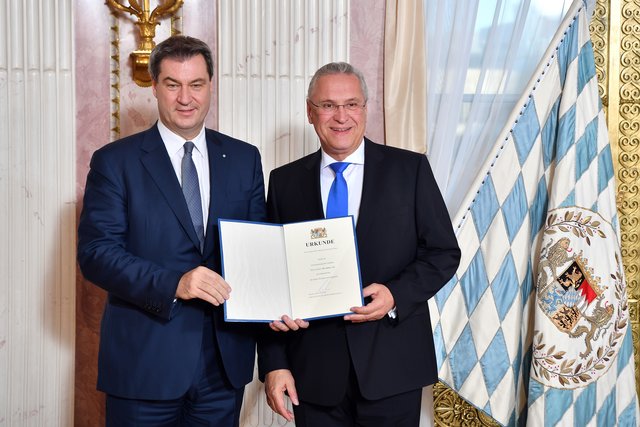 Ministerpräsident Dr. Markus Söder, MdL, und Joachim Herrmann, MdL, Staatsminister des Innern, für Sport und Integration. | Foto: Joerg Koch/ Bayerische Staatskanzlei