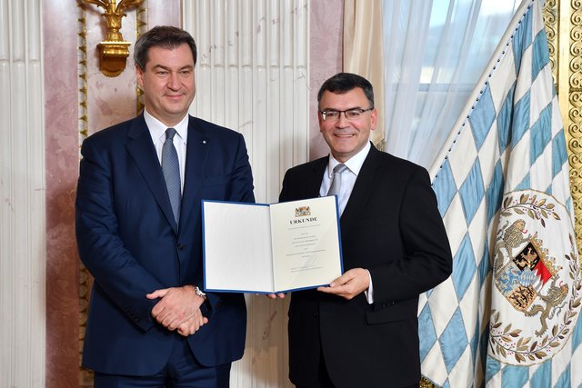 Ministerpräsident Dr. Markus Söder, MdL, und Dr. Florian Herrmann, MdL, Leiter der Staatskanzlei und Staatsminister für Bundes- und Europaangelegenheiten und Medien. | Foto: Joerg Koch/ Bayerische Staatskanzlei