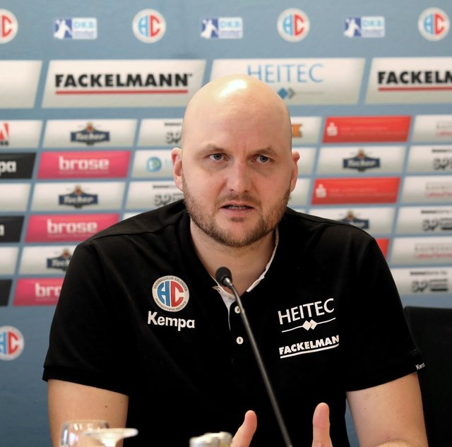 (© HJKrieg, Erlangen): HC-Trainer Adalsteinn Eyjolfsson: die Spiele gegen die Eulen waren immer sehr emotional