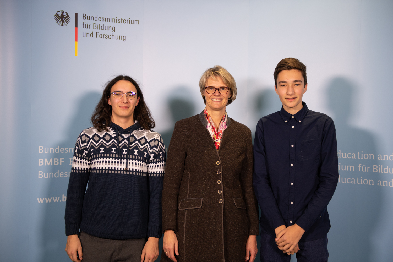 Christian Eisch und Andreas Meyer nutzten die Gelegenheit zum Dialog mit der Bundesministerin beim Jugendpressetag Bildungs- und Forschungspolitik in Berlin.