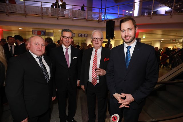 Neujahrsempfang der Stadt Nürnberg mit rund 1.500 Gästen im Foyer des NCC-West der NürnbergMesse. | Foto: Udo Dreier