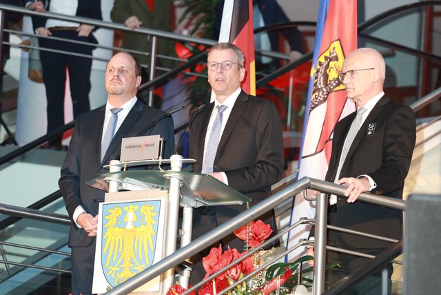 Neujahrsempfang der Stadt Nürnberg mit rund 1.500 Gästen im Foyer des NCC-West der NürnbergMesse. | Foto: Udo Dreier