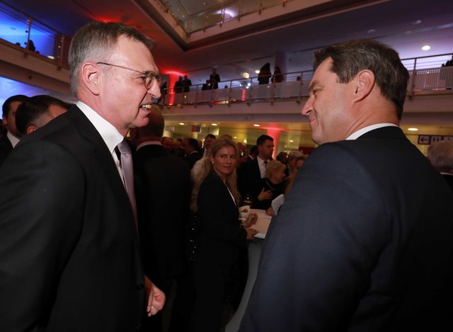 Neujahrsempfang der Stadt Nürnberg mit rund 1.500 Gästen im Foyer des NCC-West der NürnbergMesse. | Foto: Udo Dreier