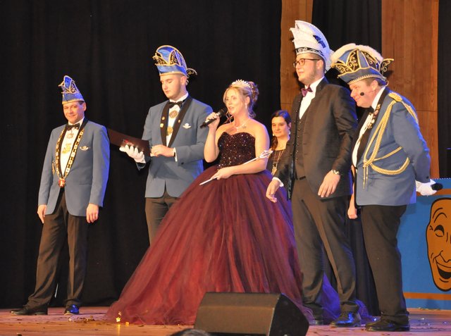 Prinzessin Nadine II. bei ihrer Antrittsrede. | Foto: © Schwabanesen