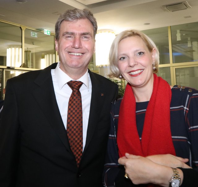Messe-CEO Peter Ottmann und BR-Franken-Chefin Dr. Kathrin Degmair. | Foto: © John R. Braun