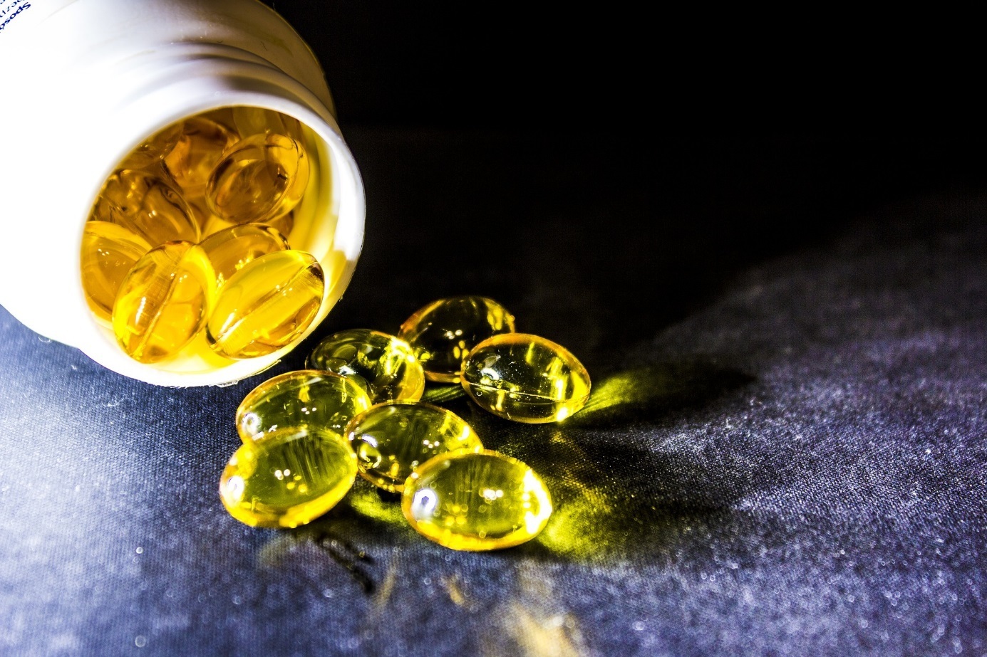 Cannabidiol wird meist als CBD-Öl oder als CBD-Kapseln eingenommen.