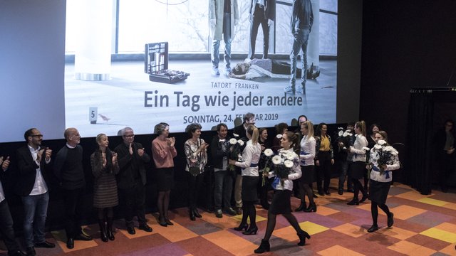 Das Tatort-Team verabschiedet sich nach der Premiere im Cineplex in Bayreuth. | Foto: © BR-Bild