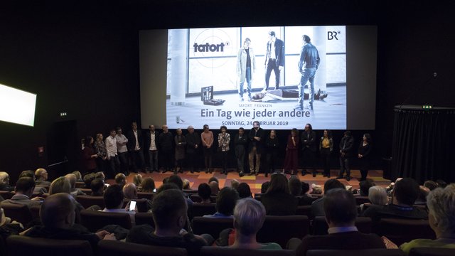 Das Tatort-Team verabschiedet sich nach der Premiere im Cineplex in Bayreuth. | Foto: © BR-Bild