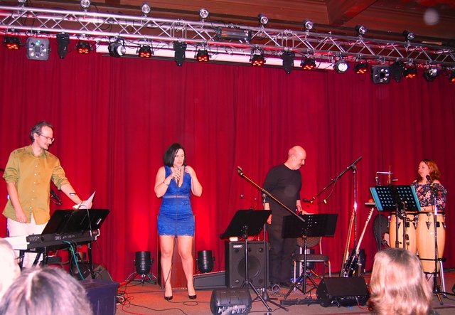 Die Band: Kons, Jenni, Sol und Susi