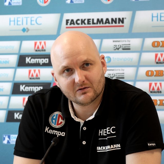 (HJKrieg, Erlangen) HC-Cheftrainer Adalsteinn Eyjolfsson: „Da brauchen wir auch die tollen Fans in der Arena“