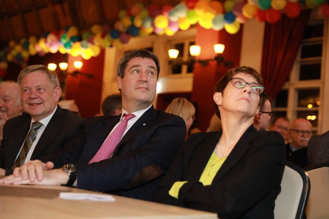 Highlight zum 44. politischen Fischessen: AKK und Söder treffen aufeinander!  | Foto: Udo Dreier