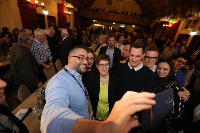 Highlight zum 44. politischen Fischessen: AKK und Söder treffen aufeinander!  | Foto: Udo Dreier