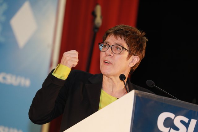 Highlight zum 44. politischen Fischessen: AKK und Söder treffen aufeinander! - | Foto: Udo Dreier