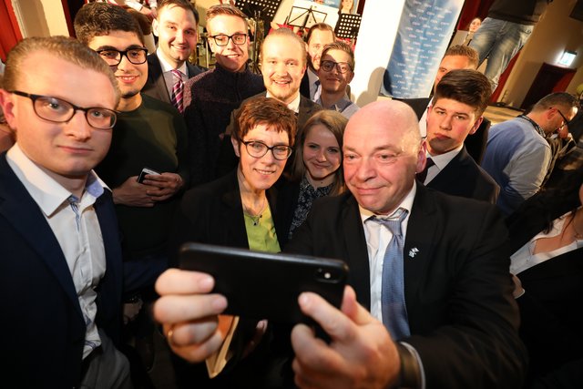 Highlight zum 44. politischen Fischessen: AKK und Söder treffen aufeinander!  | Foto: Udo Dreier