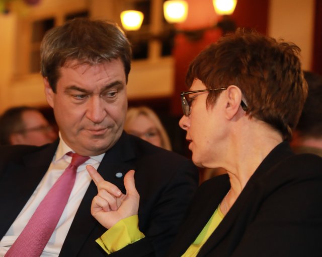 Highlight zum 44. politischen Fischessen: AKK und Söder treffen aufeinander!  | Foto: Udo Dreier