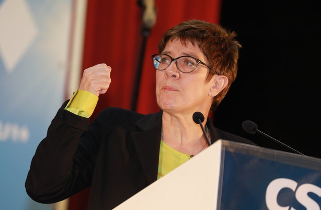 Highlight zum 44. politischen Fischessen: AKK und Söder treffen aufeinander! - | Foto: Udo Dreier