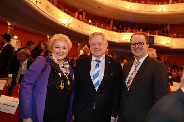 Nach 29 Jahren findet die zentrale Eröffnungsfeier zur ,,Woche der Brüderlichkeit" zum zweiten Mal in Nürnberg statt.  | Foto: Udo Dreier