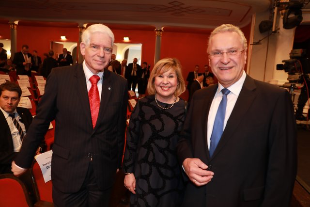 Nach 29 Jahren findet die zentrale Eröffnungsfeier zur ,,Woche der Brüderlichkeit" zum zweiten Mal in Nürnberg statt.  | Foto: Udo Dreier