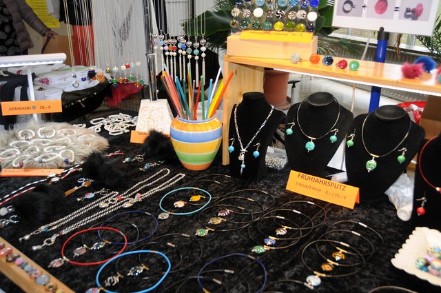 Der Oberasbacher Hobbykünstlermarkt war wieder ein voller Erfolg.  | Foto: Stadt Oberasbach