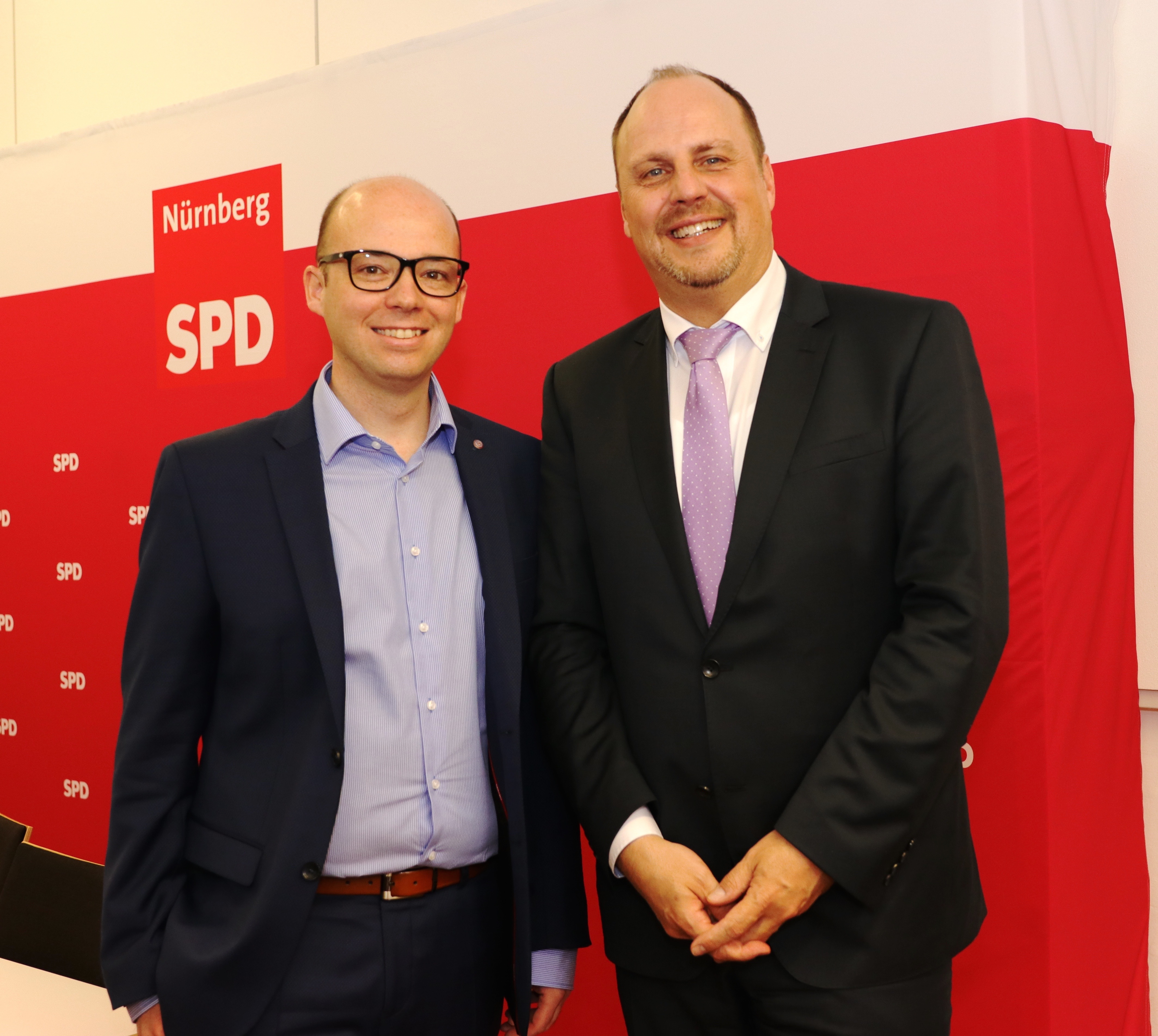 Thorsten Brehm (l.) will Nürnbergs nächster Oberbürgermeister werden. Christian Vogel möchte in seinem ,,Traumberuf" Bürgermeister bleiben.