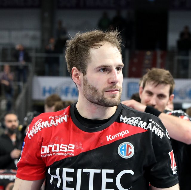 (Jocki_Foto, Erlangen) HC Erlangen-Spielmacher Nico Büdel bester Werfer mit 10 Treffern