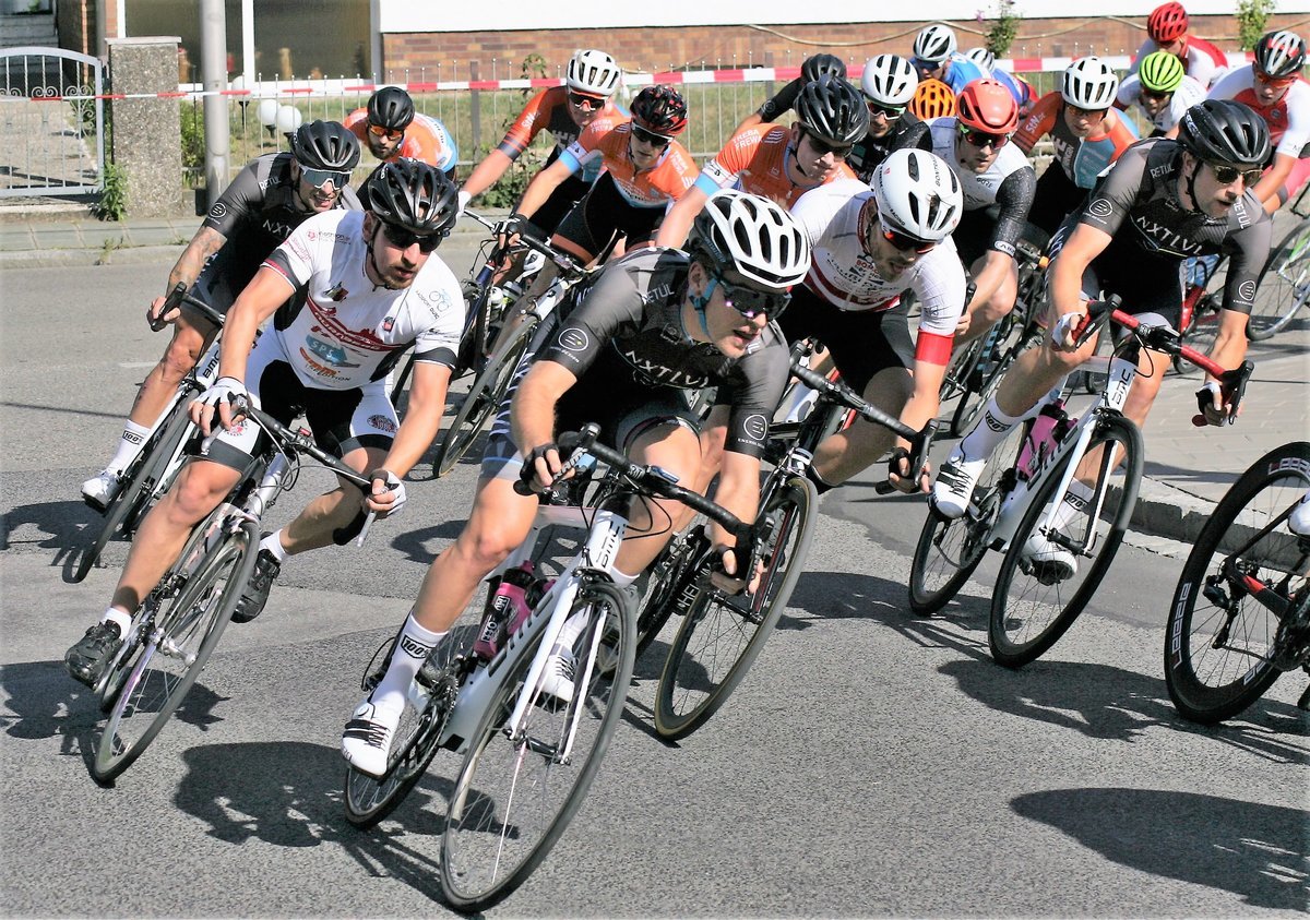 Radrennen zum 100. Jubiläum des RC Herpersdorf in Thon.
