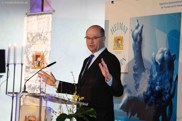 „Heimatpreis Nordbayern“ auf der Nürnberger Kaiserburg.  | Foto: Udo Dreier