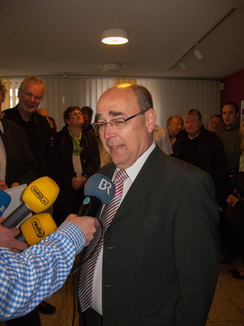 Kommunalwahl 2014: Franz Stumpf hat die Stichwahl gegen Dr. Uwe Kirschstein gewonnen. | Foto: R. Rosenbauer