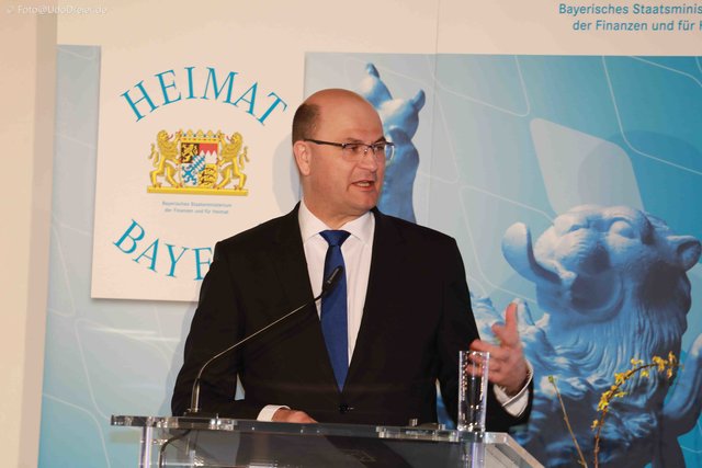 „Heimatpreis Nordbayern“ auf der Nürnberger Kaiserburg.  | Foto: Udo Dreier