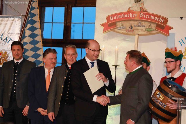 „Heimatpreis Nordbayern“ auf der Nürnberger Kaiserburg.  | Foto: Udo Dreier