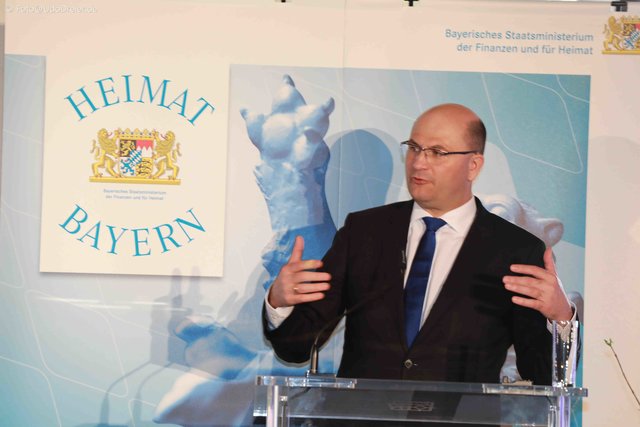 „Heimatpreis Nordbayern“ auf der Nürnberger Kaiserburg.  | Foto: Udo Dreier