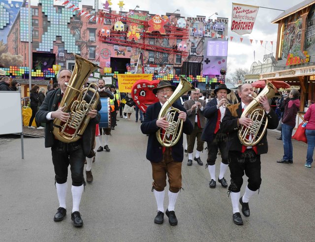 Schausteller laden zum Jubiläums-Frühlingsfest! | Foto: Udo Dreier