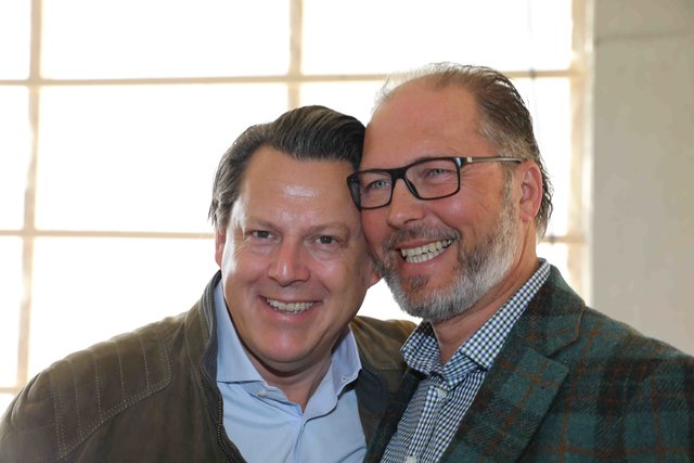 Richtfest für den neuen Augustinerhof mit vielen Gästen: Zum ersten Mal kommte man erahnen, wie die Räume für das Deutsche Museum aussehen werden. Das Museum soll Ende 2020 eröffnen. Generaldirektor Wolfgang M. Heckl sagte beim Richtfest: „Ich freue mich sehr, dass das Gebäude für unser Zukunftsmuseum so schnell wächst – am Anfang habe ich mir kaum vorstellen können, hier schon 2020 die Eröffnung feiern zu können.“ Ministerpräsident Markus Söder lobte bei dem Festakt: „Das Deutsche Museum ist ein genialer Partner für dieses Nürnberger Leuchtturmprojekt.“  | Foto: Udo Dreier