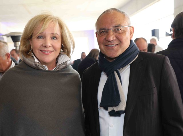 Richtfest für den neuen Augustinerhof mit vielen Gästen: Zum ersten Mal kommte man erahnen, wie die Räume für das Deutsche Museum aussehen werden. Das Museum soll Ende 2020 eröffnen. Generaldirektor Wolfgang M. Heckl sagte beim Richtfest: „Ich freue mich sehr, dass das Gebäude für unser Zukunftsmuseum so schnell wächst – am Anfang habe ich mir kaum vorstellen können, hier schon 2020 die Eröffnung feiern zu können.“ Ministerpräsident Markus Söder lobte bei dem Festakt: „Das Deutsche Museum ist ein genialer Partner für dieses Nürnberger Leuchtturmprojekt.“  | Foto: Udo Dreier
