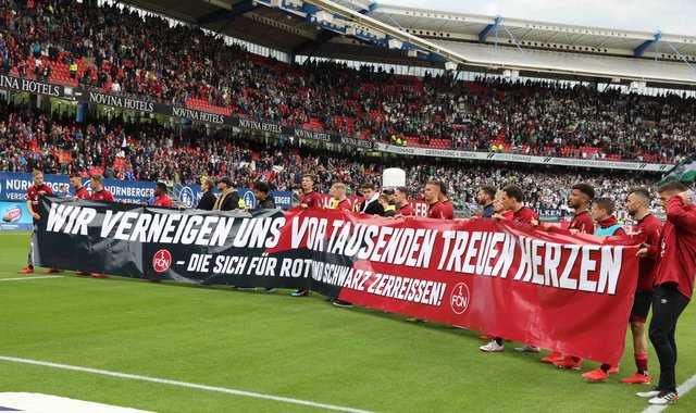 Der 1. FCN steigt zum neunten Mal aus der 1. Bundesliga ab.  | Foto: Udo Dreier
