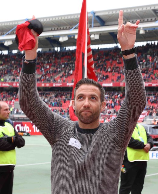 Der 1. FCN steigt zum neunten Mal aus der 1. Bundesliga ab.  | Foto: Udo Dreier