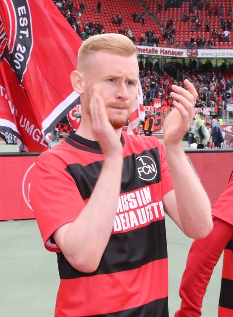 Der 1. FCN steigt zum neunten Mal aus der 1. Bundesliga ab.  | Foto: Udo Dreier
