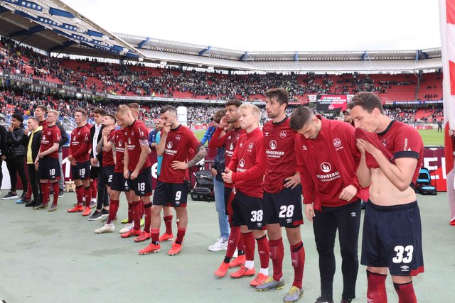 Der 1. FCN steigt zum neunten Mal aus der 1. Bundesliga ab.  | Foto: Udo Dreier