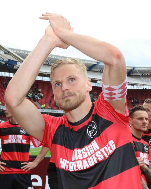 Der 1. FCN steigt zum neunten Mal aus der 1. Bundesliga ab.  | Foto: Udo Dreier