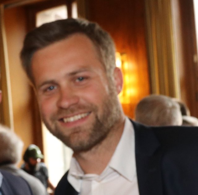 Hockey-Olympiasieger und CSU-Stadtrat Max Müller. | Foto: © John R. Braun