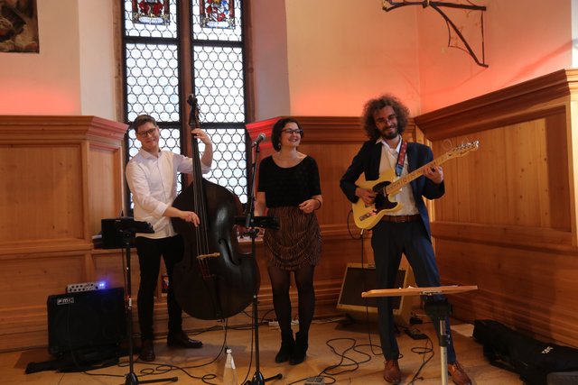 Die Partyband  Moonlight Special begleitete den Festabend musikalisch. | Foto: John R. Braun