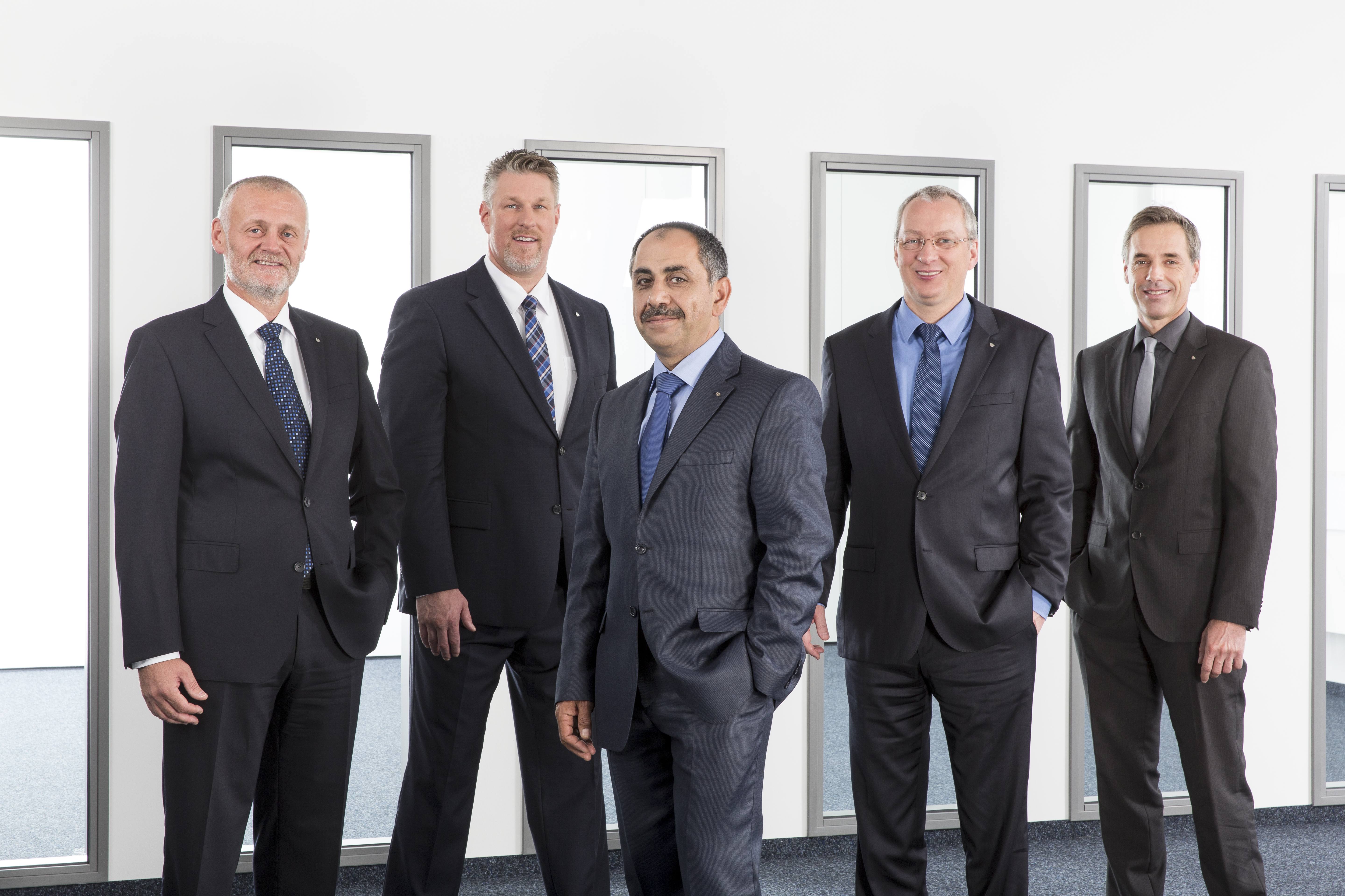 Die Geschäftsführung der Dorfner Gruppe (v. l.): Harald Griebel, Gesamtgeschäftsführer Peter Engelbrecht, Sinan Akdeniz, Karlheinz Rohrwild, Geschäftsführender Gesellschafter, und Holger Lösch.