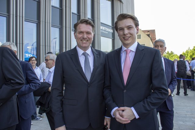 Dr. Jürgen Helmes mit Sohn Tim Helmes.  | Foto: Mario Hahn
