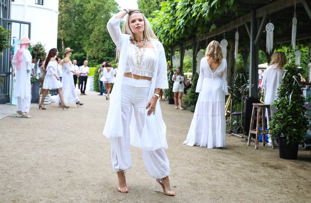 Ibiza-Fashionshow im DORMERO Schlosshotel Reichenschwand. | Foto: © Nicole Fuchsbauer