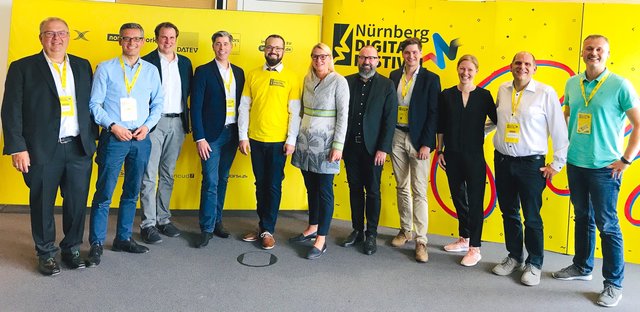 Freuen sich auf ein spannendes Nürnberg Digital Festival: alle Teilnehmer der ,,Un-Pressekonferenz" zum Start.  | Foto: Nicole Fuchsbauer
