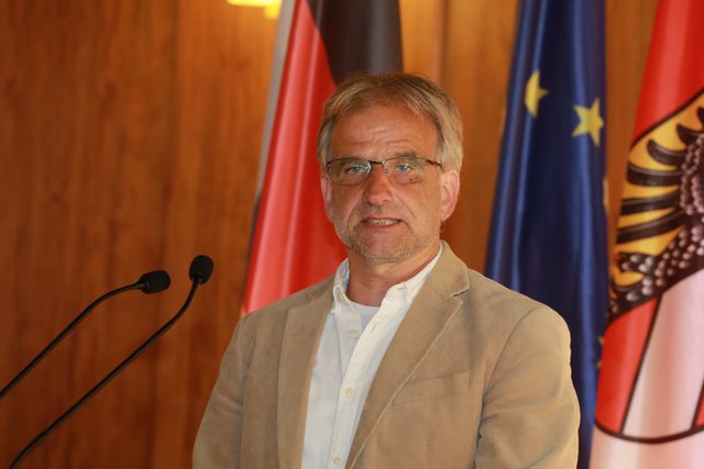 Roland Straub (geboren 1960 in Nürnberg) ist
ein herausragender Naturschützer, der seit Jahrzehnten ein außergewöhnliches ehrenamtliches Engagement für die Natur in Nürnberg zeigt.  | Foto: Udo Dreier