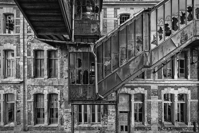"Decay" - Motiv der Sonderausstellung „Bau||Kunst“. | Foto: FotoForumForchheim