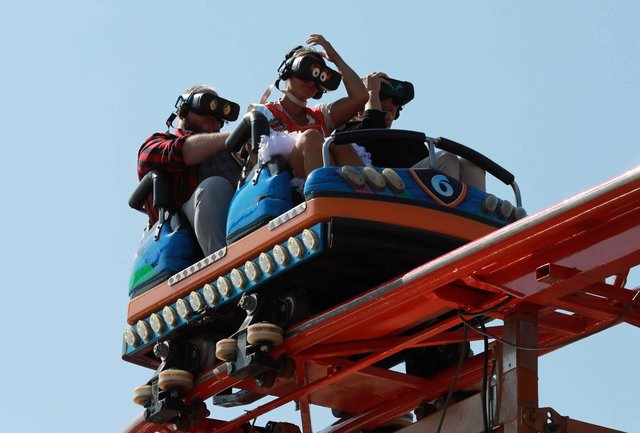 Erster Rundgang am Herbstvolksfest 2019.  | Foto: Udo Dreier