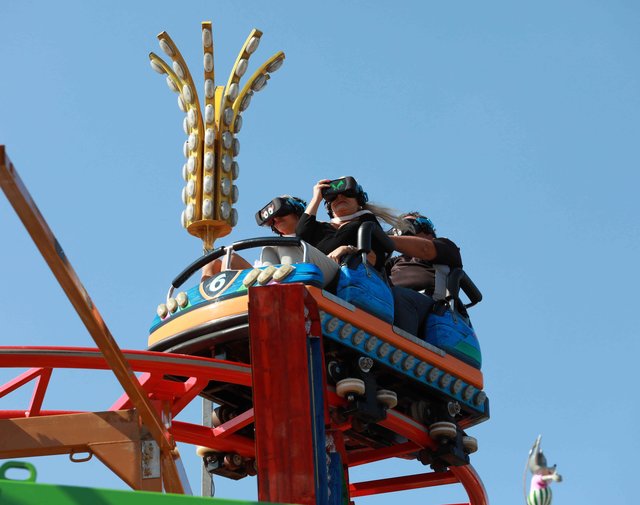 Erster Rundgang am Herbstvolksfest 2019.  | Foto: Udo Dreier