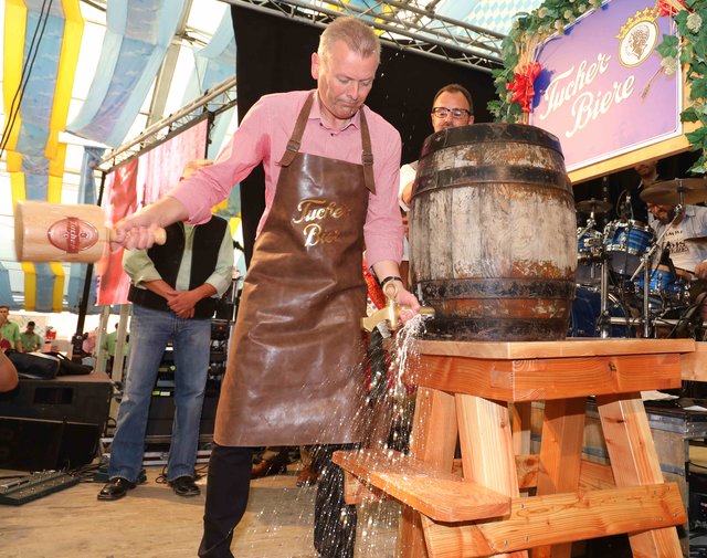 Eröffnung des Nürnberger Herbstvolksfestes. | Foto: Udo Dreier